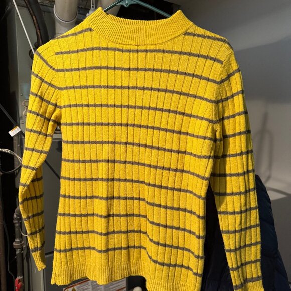 women's sweater - Picture 1 of 1